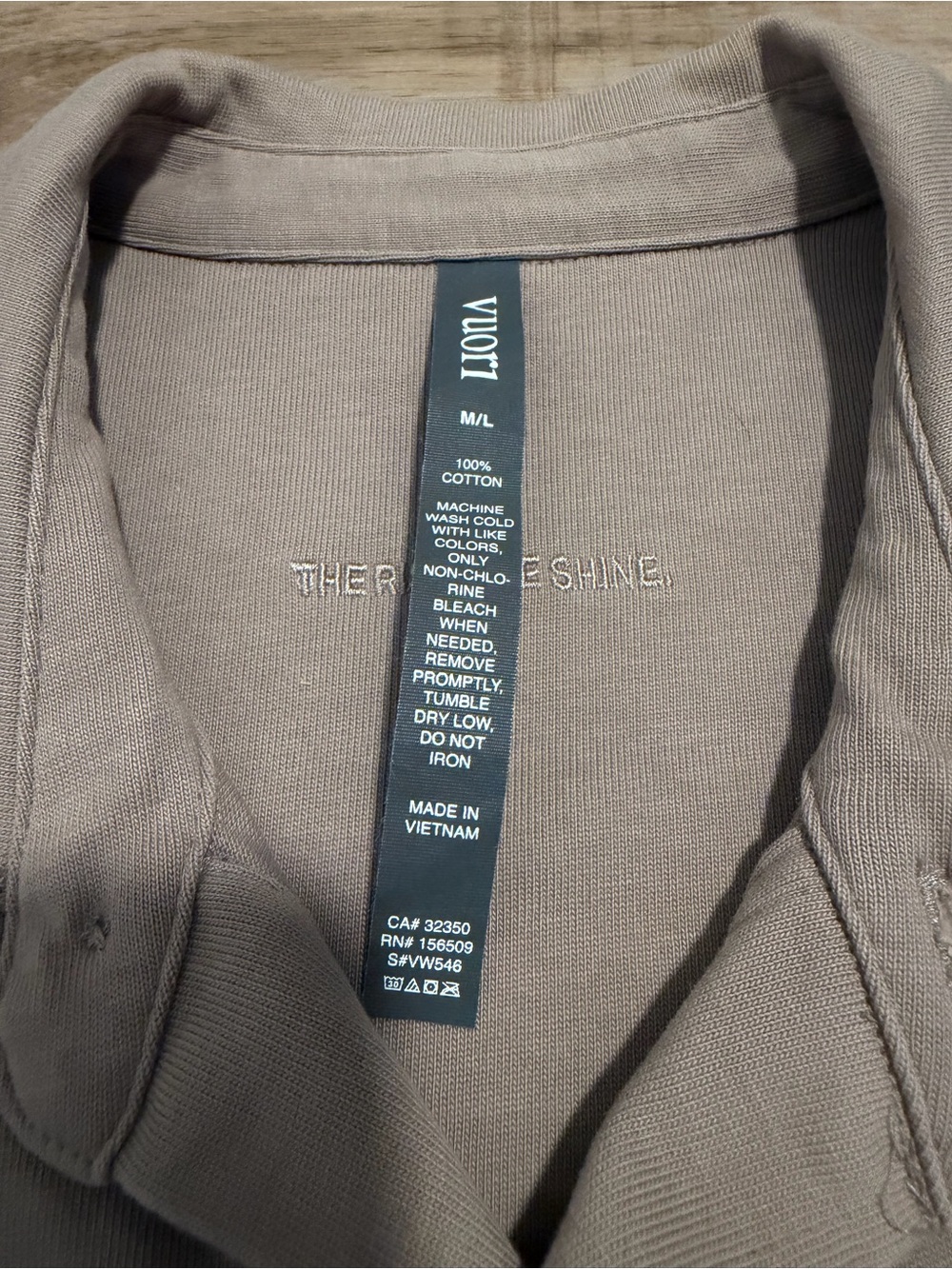 Vuori Womens Mackenzie Cropped Shirt Jacket Beige Cotton Relaxed Fit M-L-EUC - Picture 6 of 8